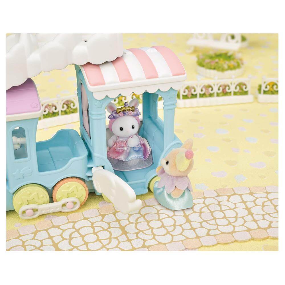 Sylvanian Families - Floating Cloud Rainbow Train 5702